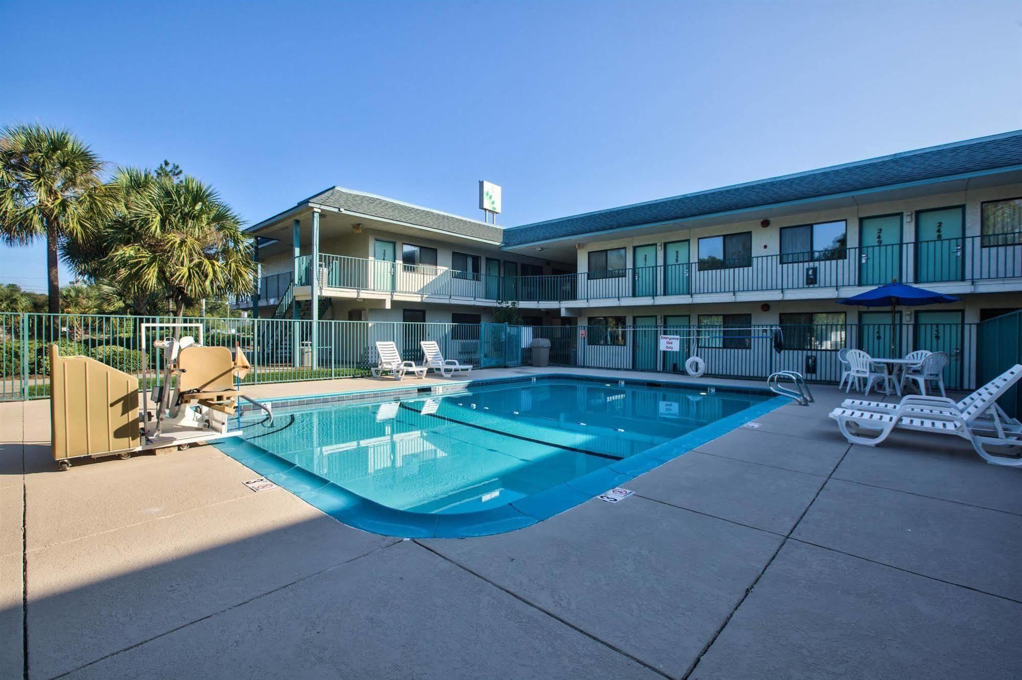 Motel 6-Valdosta, Ga - University المظهر الخارجي الصورة